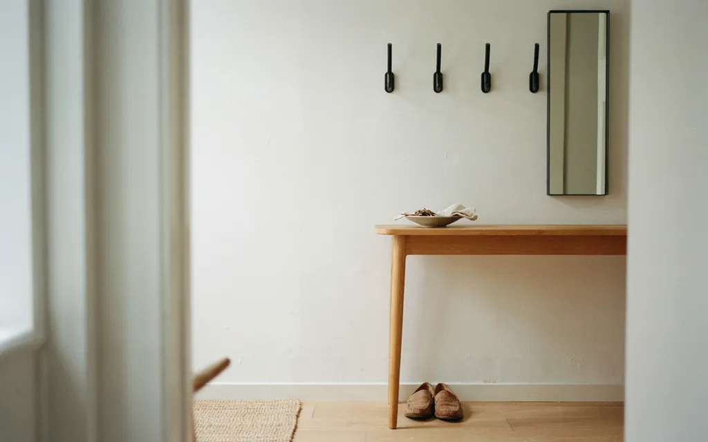 Japandi Entryway Ideas